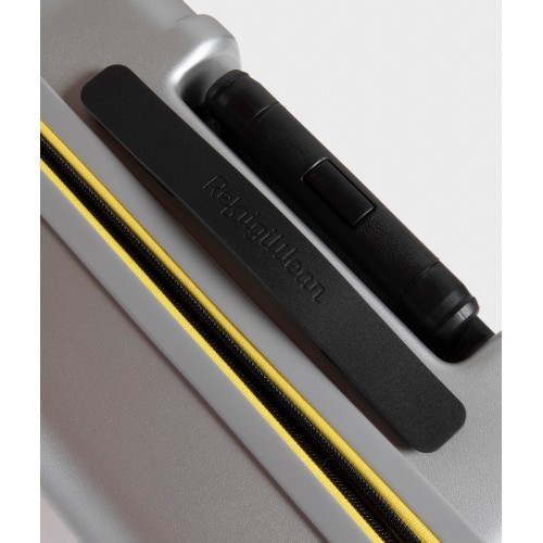 Acquista online J44 Cabin trolley silver Valigie Refrigiwear 149,00 € paga con PayPal