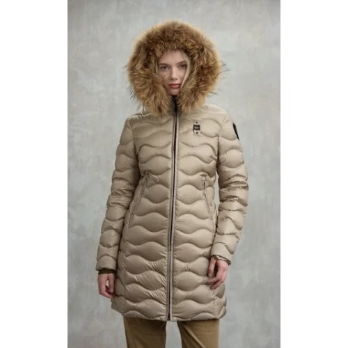 Acquista online Blauer piumino lungo ad onde con pelliccia Giubbotti Blauer 385,00 € paga con PayPal