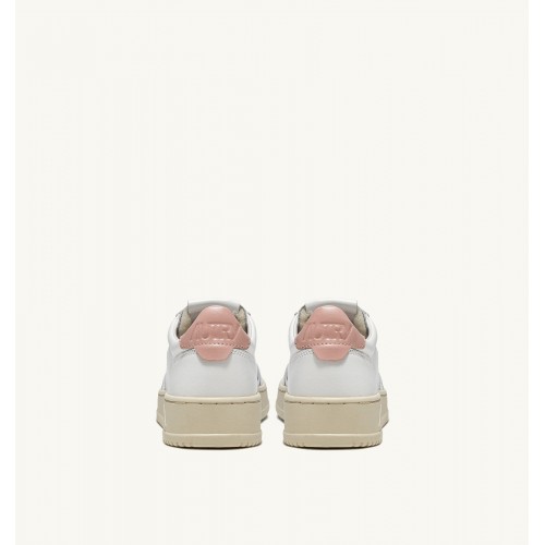 Acquista online sneakers medalist low in pelle bianca e rosa Scarpe Autry 150,00 € paga con PayPal