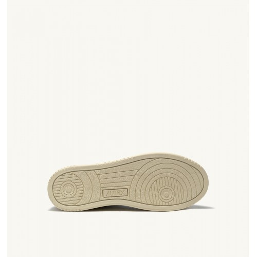 Acquista online Sneakers medalist low in pelle bianca e rosa Scarpe Autry 155,00 € paga con PayPal