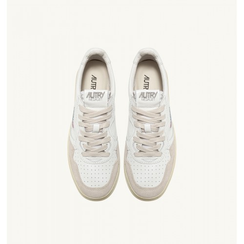 Acquista online Sneakers medalist low in pelle bianca e rosa Scarpe Autry 155,00 € paga con PayPal
