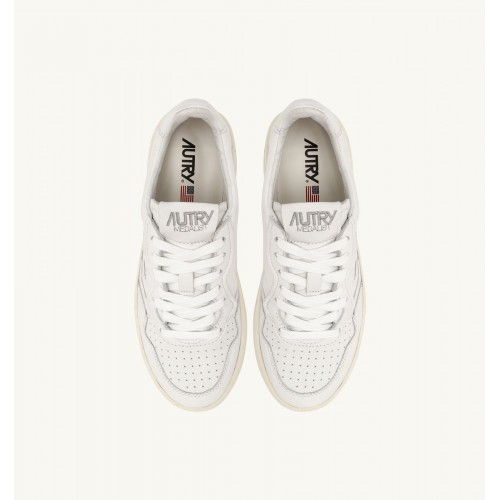 Acquista online Sneakers medalist low in nappa bianca super soft Scarpe Autry 190,00 € paga con PayPal