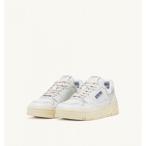 Acquista online Sneakers clc low in pelle bianca e suede Scarpe Autry 170,00 € paga con PayPal
