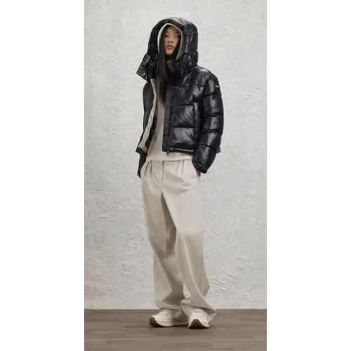 Acquista online Piumino corto Blauer Gloria Giubbotti Blauer 232,00 € paga con PayPal